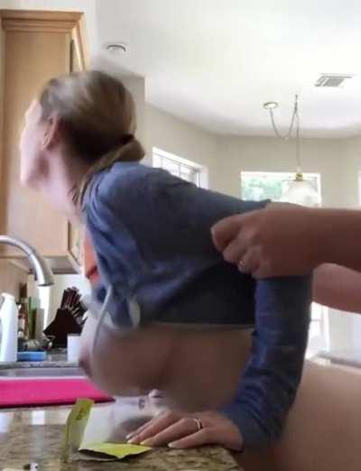 A Creampie To Start The Day