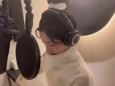 Dahyun in her comfy turtleneck