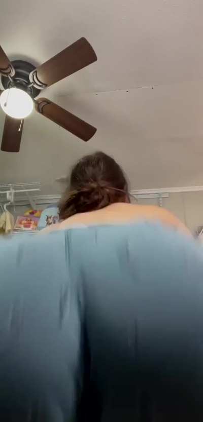 Can i sit on ur face and twerk it till i cum? :)