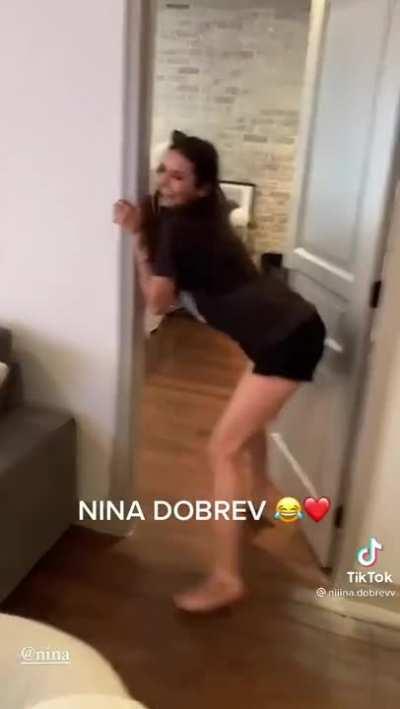Nina Dobrev twerking