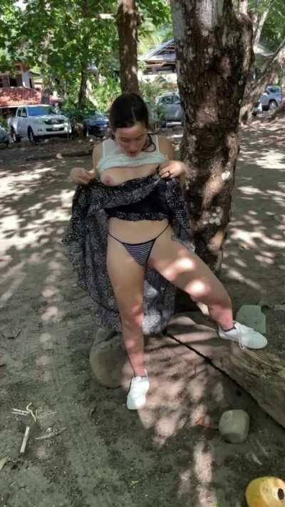 Flashing at the Beach, Even with Cops Around! [GIF]