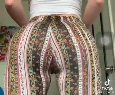 Sent Into A Trance 🌀🤤🍑😍