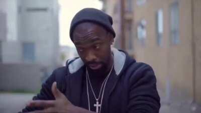 SNL cast member Jay Pharoah was stopped by police while jogging in LA recently & one of the officers kneeled on his neck