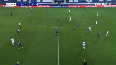 Can we talk about this build up tho? Beautiful