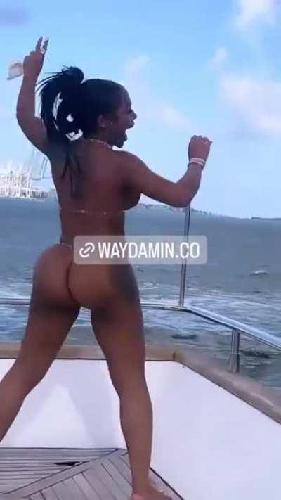 Jayda ❤️ I see the other 2 videos from this day posted on here but I didn’t see the third and final video so here it is