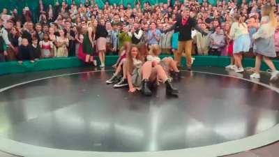 What strong thighs she must have.