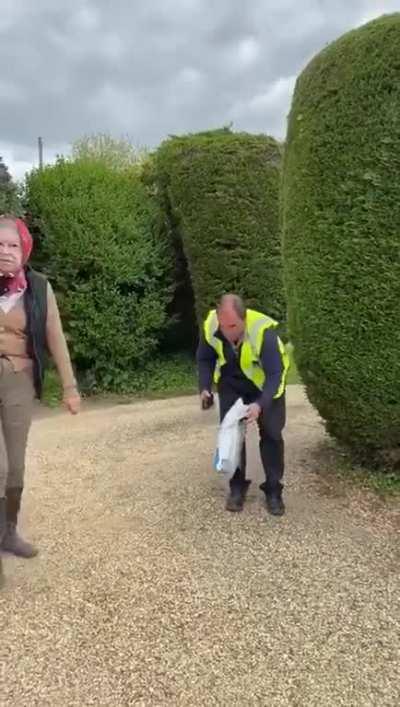 Man just trying to deliver parcel