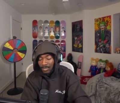 twins can yall wish me a hbd it’s my 18th birthday