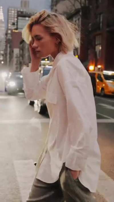 Lena in #nyc ✌🏼