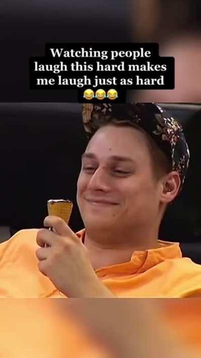 He had to excuse himself because he couldn’t even anymore 😂😂