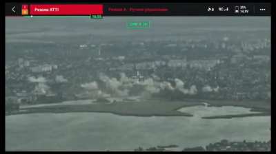 Footage of the Russian army shelling Kherson. They used artillery, MLRS, and glide bombs to hit the city.