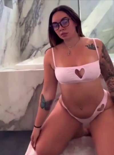 Hit me up for any leaks you need