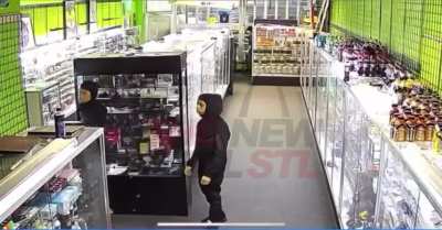 Shootout in smoke shop