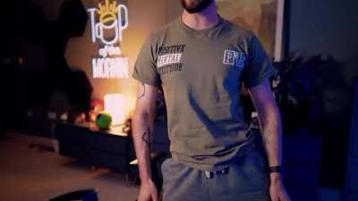 Was watching Jack's new video and I couldn't not hear this... I'm sorry... but I'm not