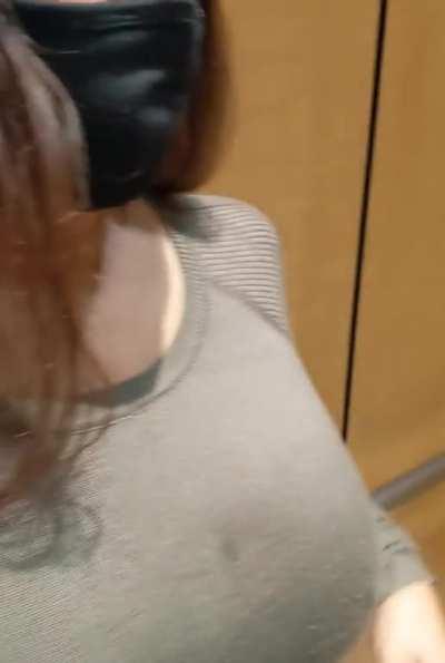 I think my coworker wants to get with me (33F)