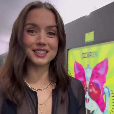 POV: you meet Ana De Armas. 