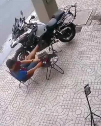 Recoding a video on roadside 