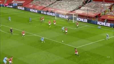 Mason Greenwood rattles the woodwork 76'