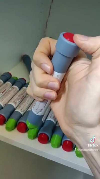 I modded my code lock keypad I shared a while ago into a working door lock 😀 now my loot is safe