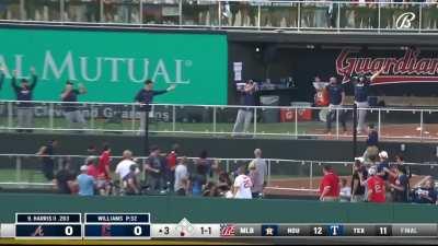 [Highlight] [Highlight] Michael Harris II launches a solo home run to give the Braves a lead over the Guardians in the third.
