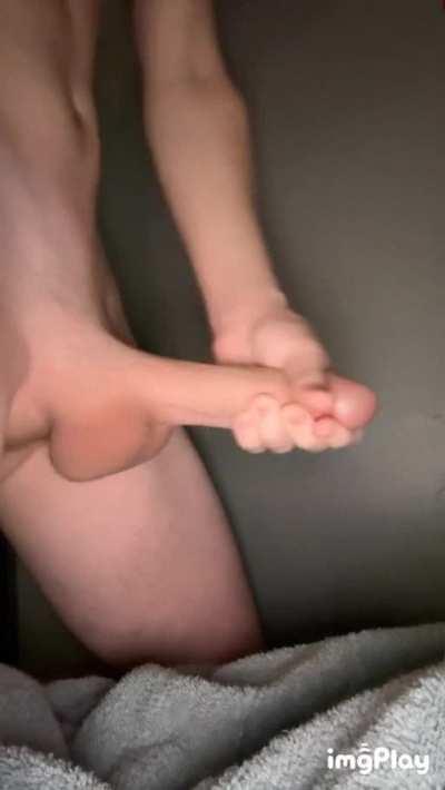 [18M] I accidentally came a little bit 🤭