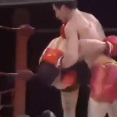 Abrupt battle royale