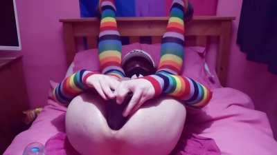 Listen to that butt pop! 👀