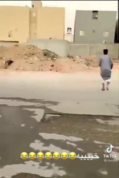 Impressive but still, get that boat quick!