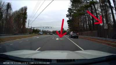 I see this almost every time I turn right here, always leave my self a way out of this.