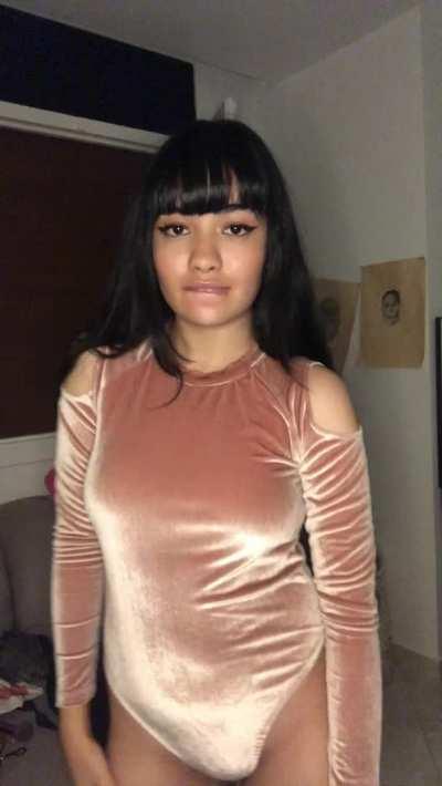 Deleted because someone on this subreddit said I am ugly, reuploading because I love myself😊