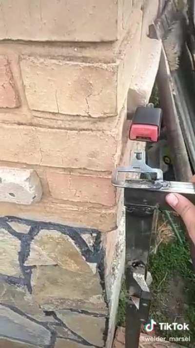 Russo tbm faz gambiarra