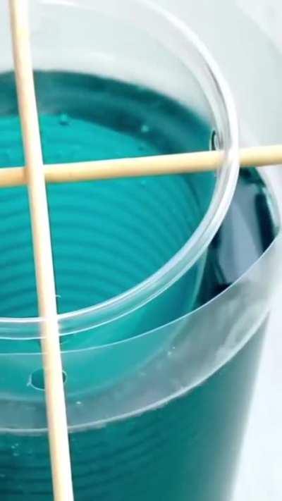 I’ve always wanted a cup that wobbles ✌🏻