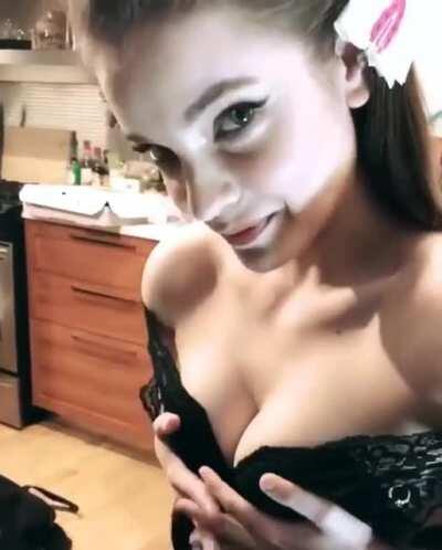 Barbara Palvin - Show me the tits