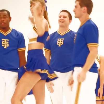 want to fuck her in this outfit