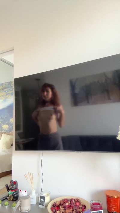 Hey, how do you wanna spend ur weekends?