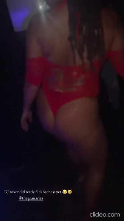 🔥🔥 (@_naomimt)