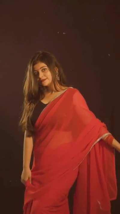 Riya whore in red saree.Her juicy lips🤤 Would love that lipstick shade on my dick