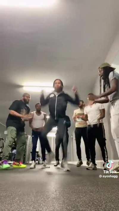 Gaws and his crew getting jiggy