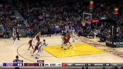 [Highlight] Allen blocks Bagley, Cedi gets a kind roll on the transition three. Fox misses, Cedi hits another huge three! Crowd goes crazy