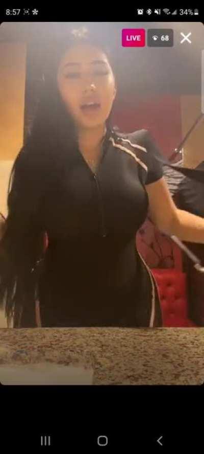 Fucking faggot ruined my jerk off session 😤