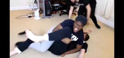 Fuck the belt more like fuck simon