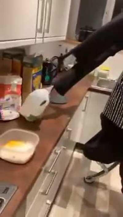 90% of schizos take their meds before they meet the cool guys