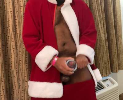 Santa jerking out a moaning cumshot Merry Christmas Eve🎁🎄 