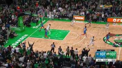 [Highlight] Jayson Tatum throws down the mean two handed jam and lets out a primal roar to tie the game for the Celtics vs the Thunder