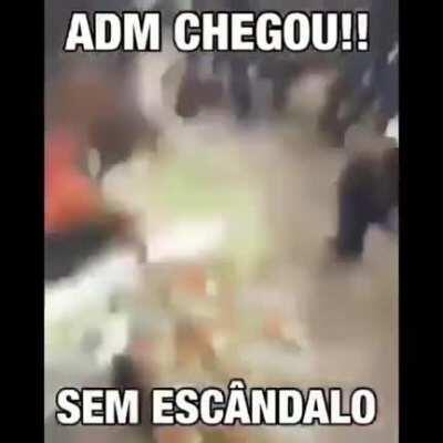 Zfire saindo do churras depois de ter matado mucalol 😎