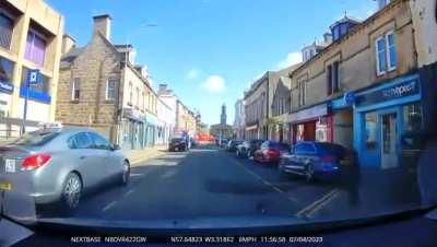 [OC] No space to parallel park? No problem!