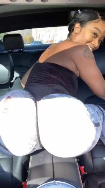 bout to flood the sub