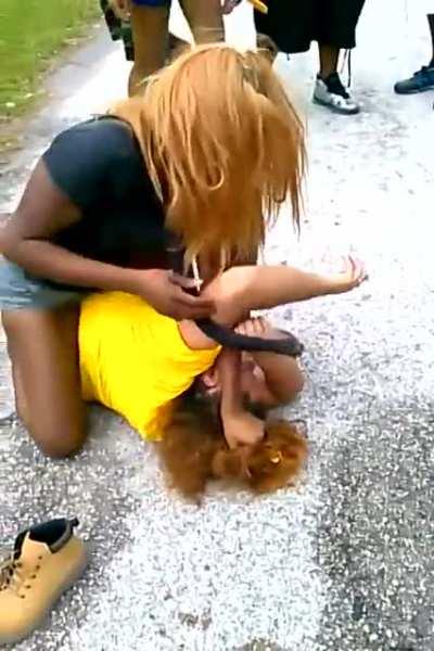 Skinny girl has no mercy on heavy girl, thanks Lebron