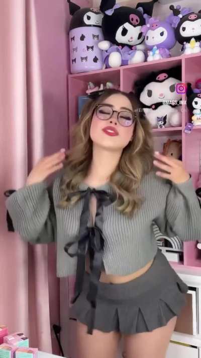 (Latina) ig: mags_imx 