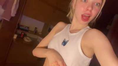 I cannot stress how hot Deep-Indepedent7900 is. Go check her out.